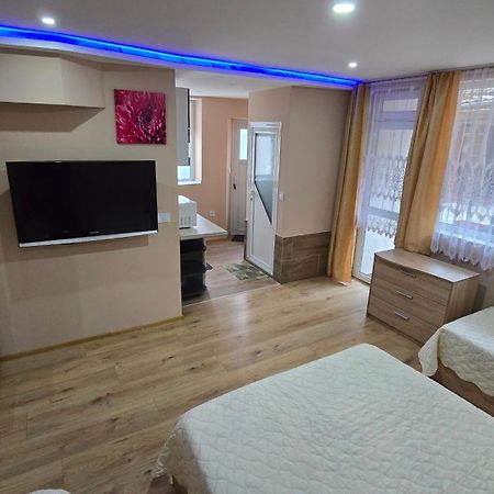 Fema Guest House 巴尔奇克 客房 照片