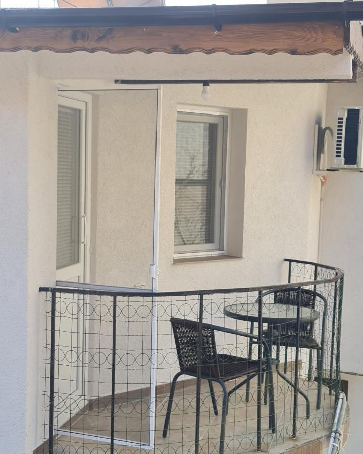 Fema Guest House 巴尔奇克 外观 照片