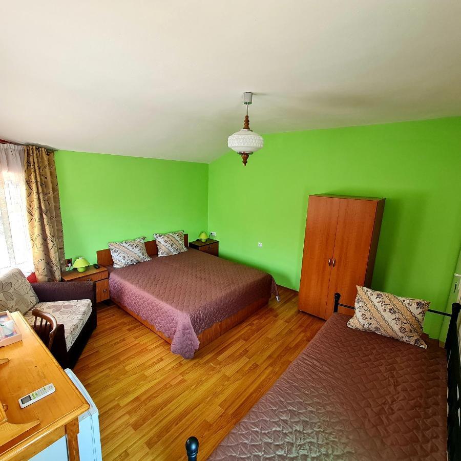 Fema Guest House 巴尔奇克 外观 照片