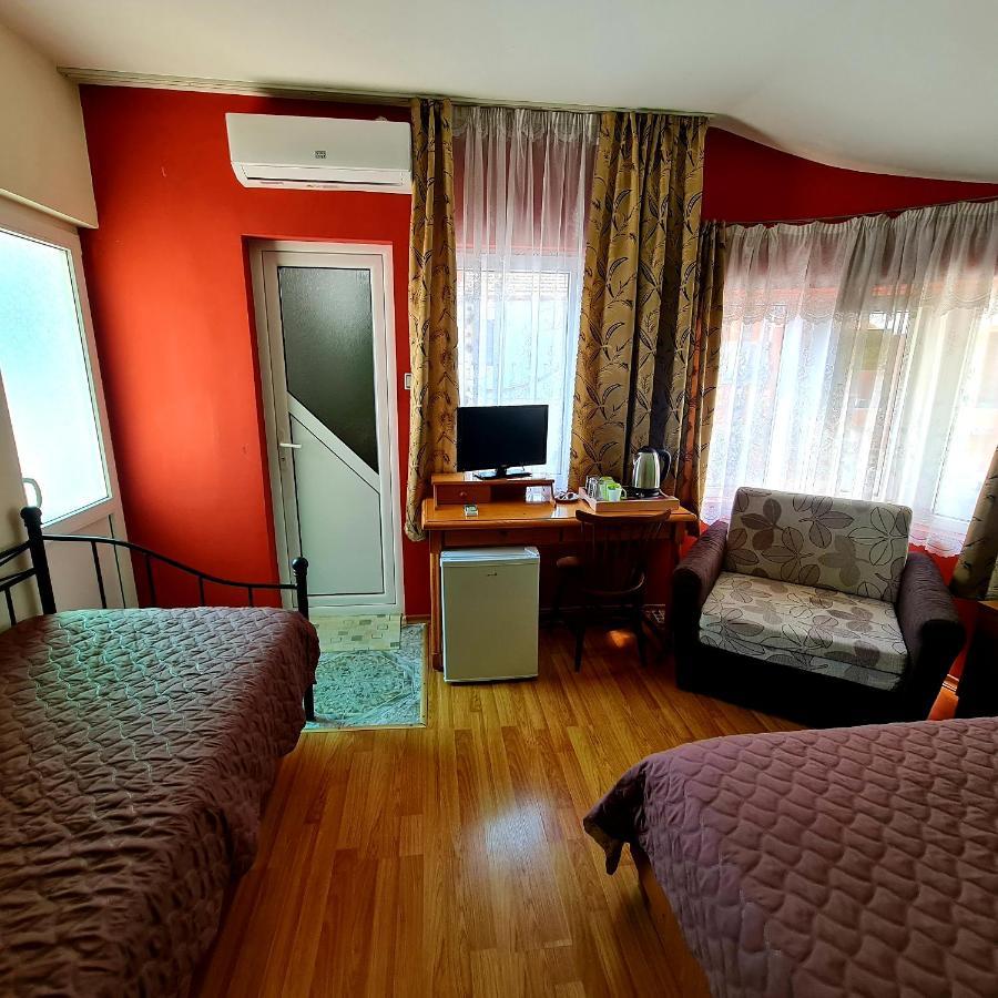 Fema Guest House 巴尔奇克 外观 照片