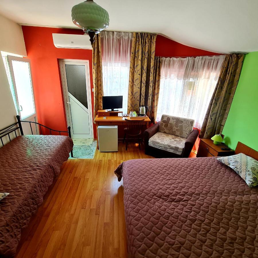 Fema Guest House 巴尔奇克 外观 照片
