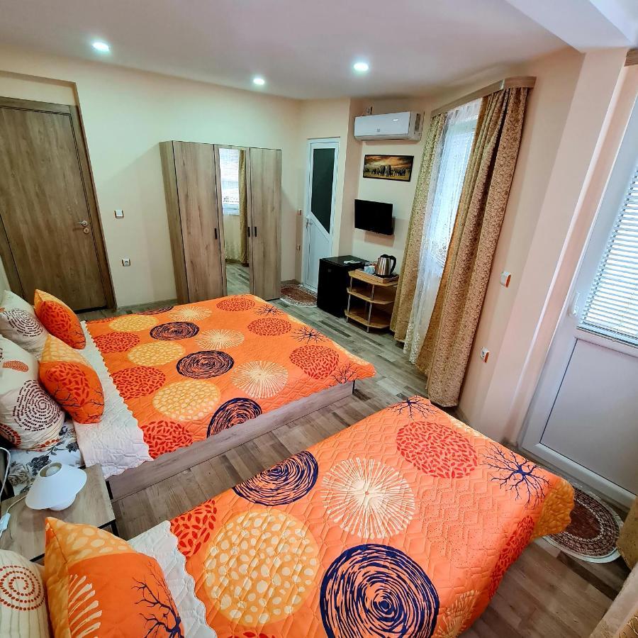 Fema Guest House 巴尔奇克 外观 照片
