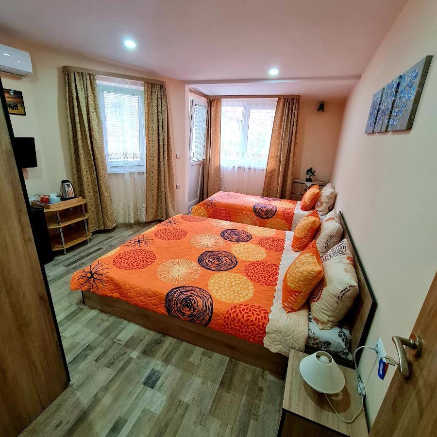 Fema Guest House 巴尔奇克 外观 照片