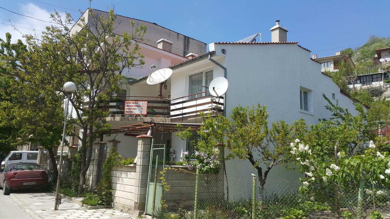 Fema Guest House 巴尔奇克 外观 照片